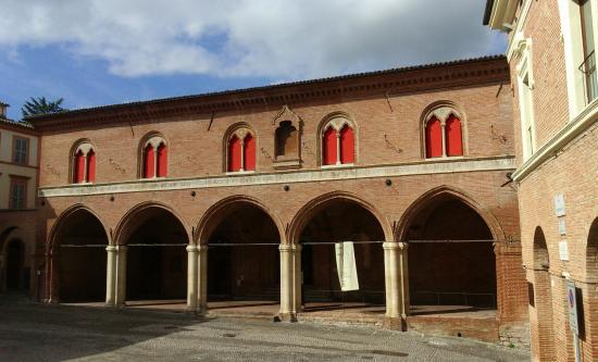 la Pinacoteca Civica