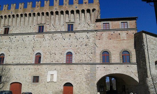 Castello dei Conti Oliva