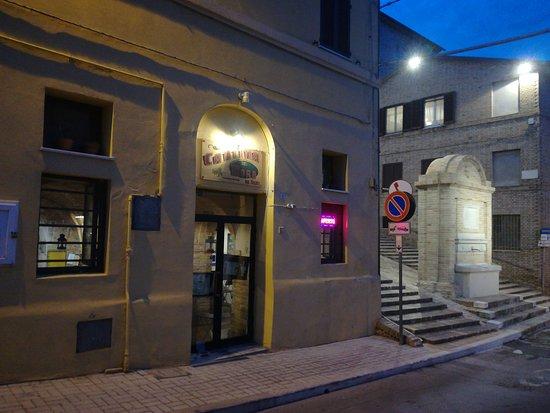 Cantina Del Moro