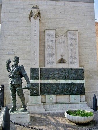 Monumento ai Caduti