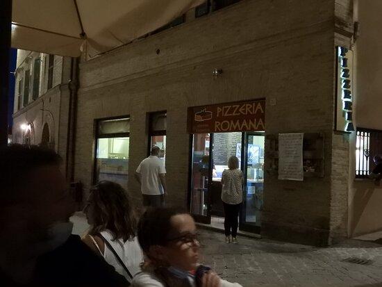 Pizzeria Romana