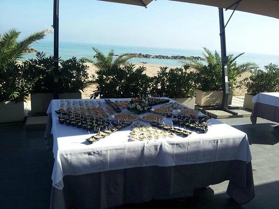 Giamirma Beach & Restaurant